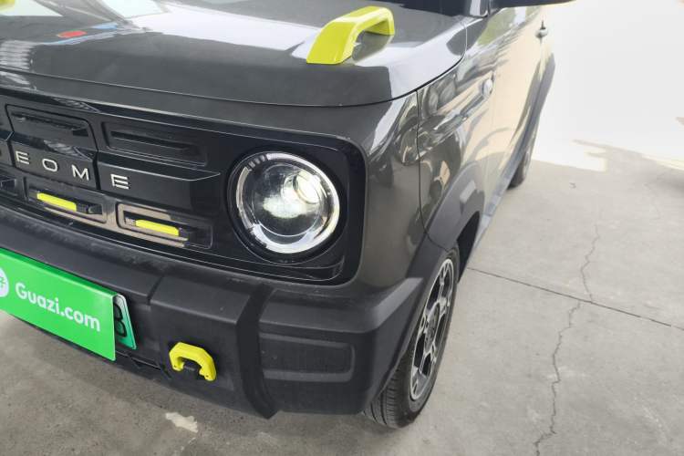 Used Geely Galaxy Panda 2025 210km Panda Rider Left Front Headlight