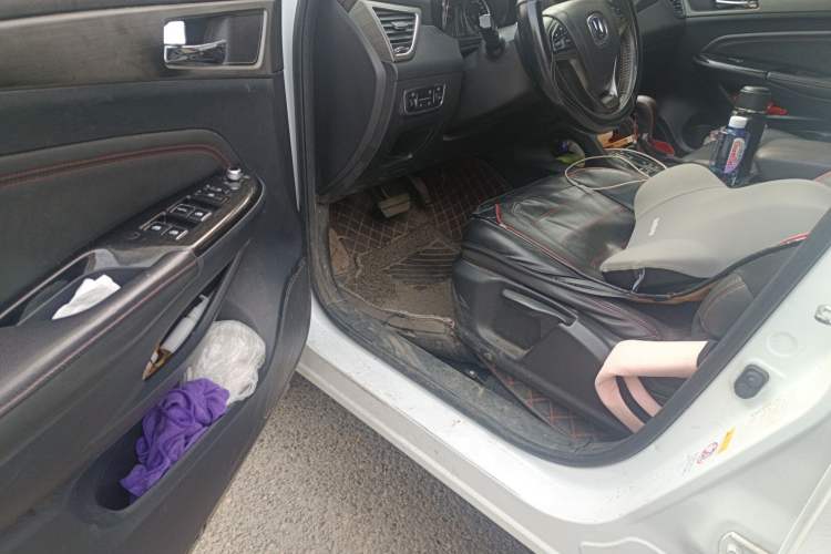 Used CHANGAN CS75 2017 Shangkui Edition 1.5T Automatic Fengyue Model Driver Seat