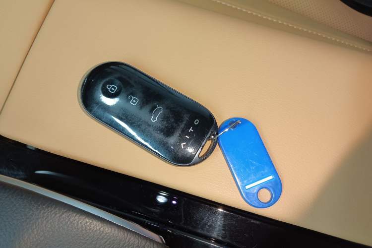 Used Hima AITO M5 2022 Range-Extended Rear-Drive Standard Version Vehicle Key