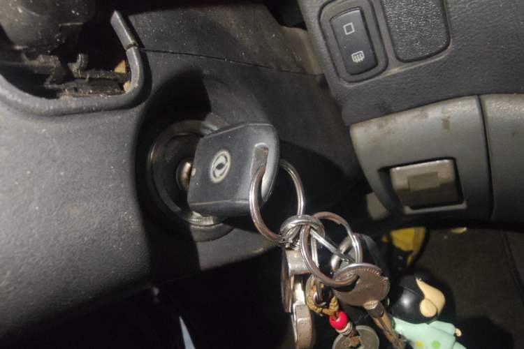 Used FORTHING Lingzhi 2012 Passenger Version 1.6L Flagship Edition