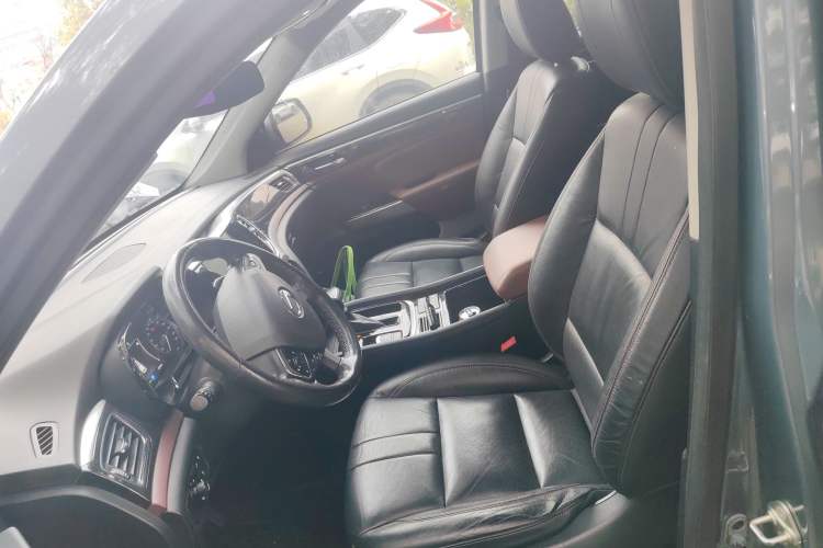 Used GAC Trumpchi GS8 2017 320T Two-Wheel Drive Luxury Smart Connectivity Version (7 Seats)
