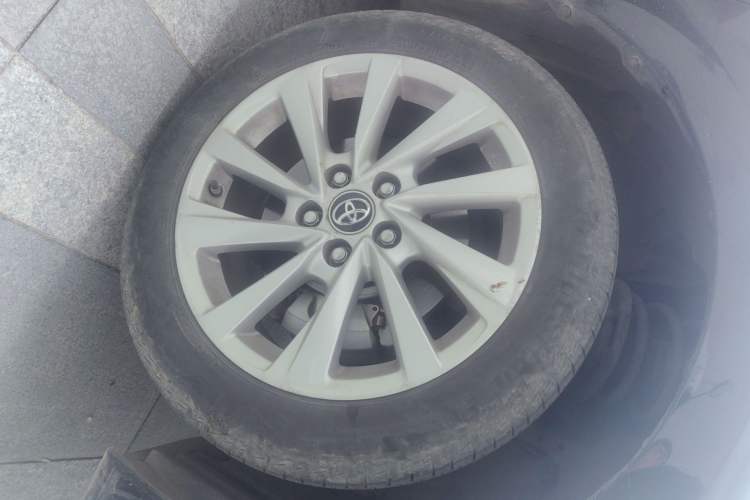 Used Toyota Camry 2023 2.0G Luxury Edition