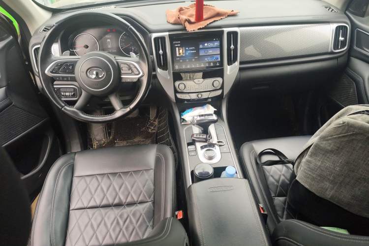 Used Great Wall Poer 2019 2.0T Automatic Gasoline 4x4 Comfort Edition GW4C20B Center Console