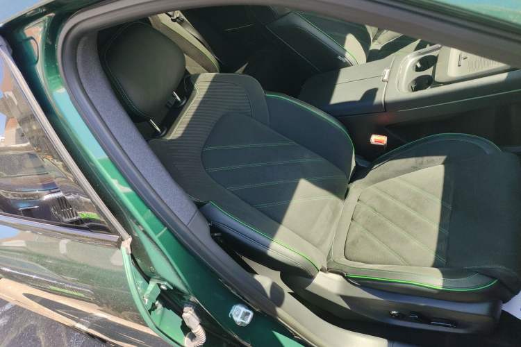 Used VOYAH FREE 2025 318 318 km Rear-Drive Touring Edition
