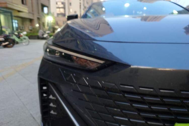 Used Changan UNI-V 2022 1.5T Smart Navigation Version