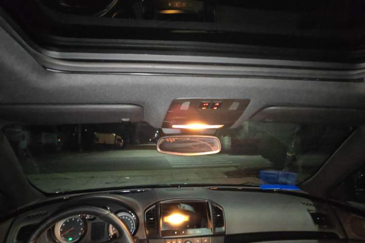 Used Opel Insignia 2013 2.0T Four-Wheel Drive Sport Model
