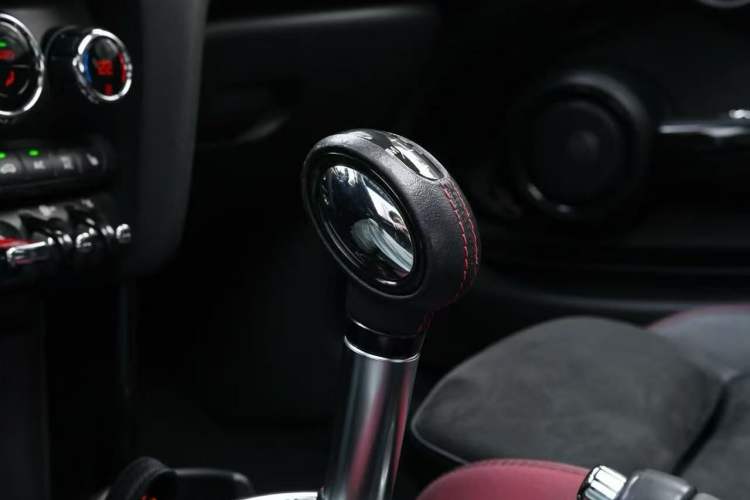 Used MINI JCW 2017 2.0T JOHN COOPER WORKS Avant-Garde Gear Lever