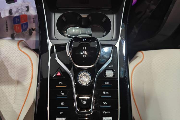 Used BYD Qin PLUS 2023 Champion Edition DM-i 120KM Excellence Model