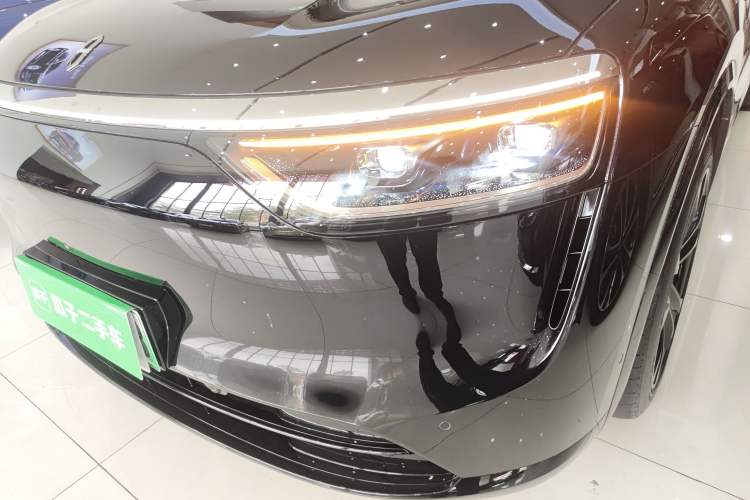 Used Hima AITO M8 2025 Extended-Range Max+ Version 53.4 kWh 6-Seater Edition Left Front Headlight