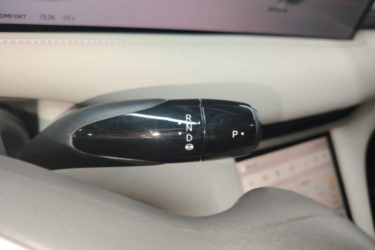 Used IM LS6 2025 Lingxi Intelligent Driving Edition Gear Lever