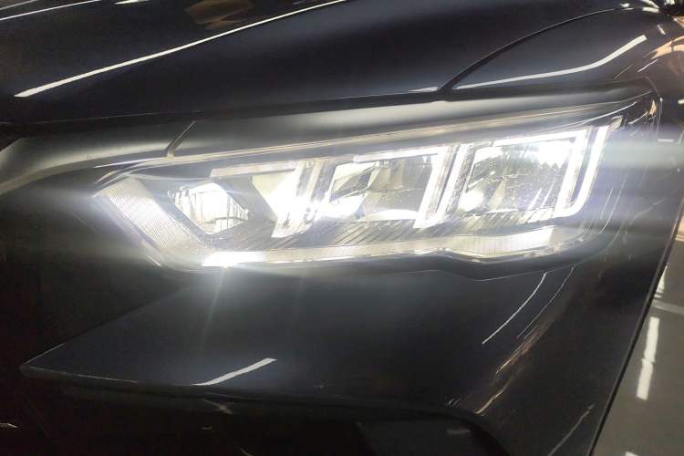 Used BYD Song Pro New Energy 2023 Champion Edition DM-i 110KM Beyond Model Left Front Headlight