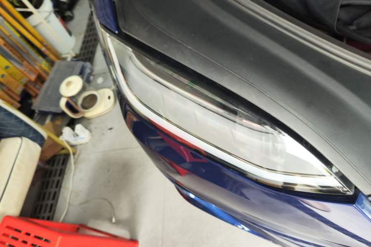 Used Tesla Model X 2019 Long-Range Version Right Front Headlight