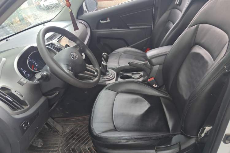 Used Kia Sportage R 2016 2.0L Manual Two-Wheel Drive GL Trim Left Front Seat