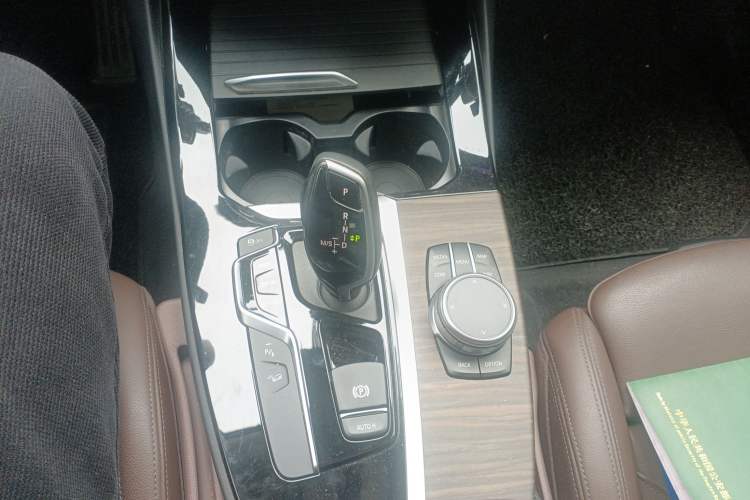 Used BMW X3 2020 xDrive28i Luxury Package Gear Lever