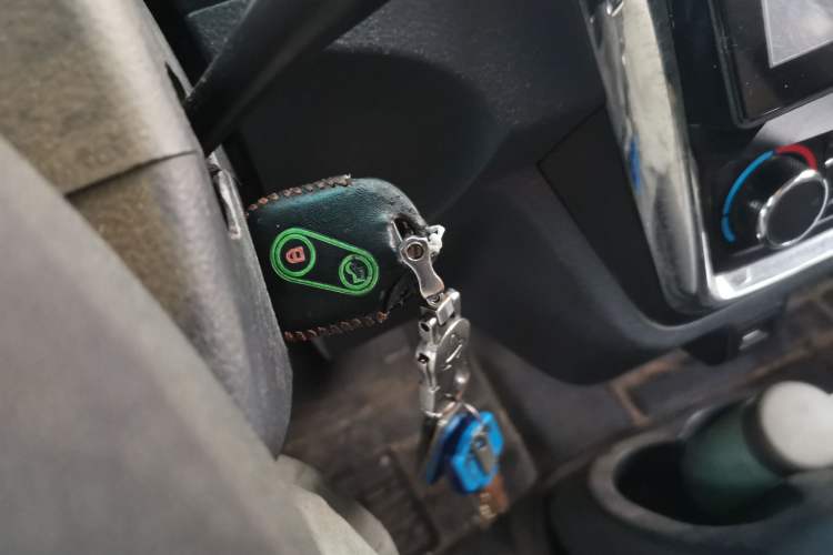 Used Jinbei Hiace X30 2019 1.5L Van Comfort Model China VI SWC15M
