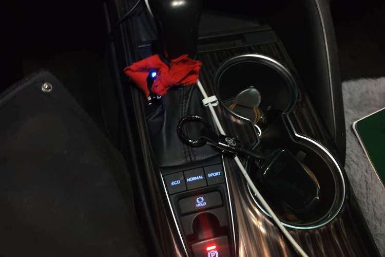 Used Toyota Camry 2019 2.5G Luxury Edition China VI Standard