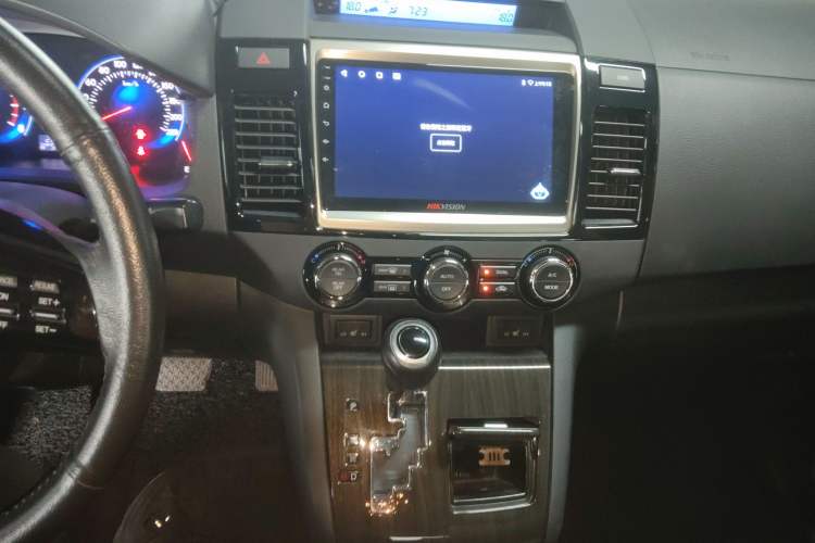 Used Mazda 8 2015 2.5L Flagship Edition Audio And AC Panel