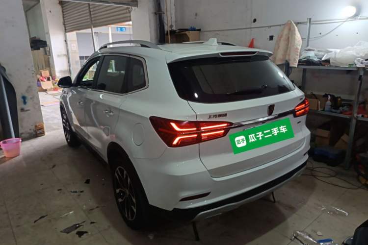 Used Roewe RX5 2016 20T Two-Wheel Drive Automatic Internet Smart Edition
