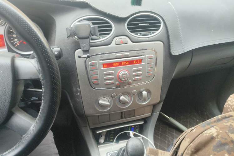 Used Ford Focus 2012 Hatchback Classic 1.8L Manual Base Model
