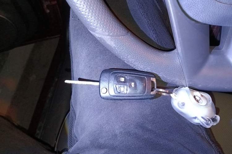 Used Chevrolet Cruze 2013 1.8L SE AT Vehicle Key