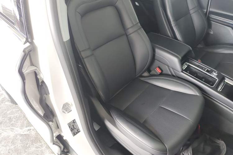 Used Lincoln Corsair 2022 Revised Version 2.0T Two-Wheel Drive Premium Edition Right Front Seat