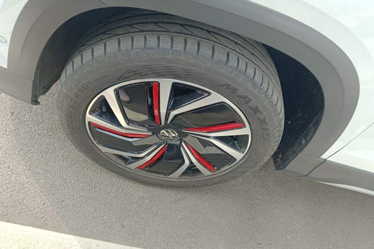 Used Volkswagen Tharu 2023 300TSI Two-Wheel-Drive Moon Luxury Edition Left Front Wheel Hub