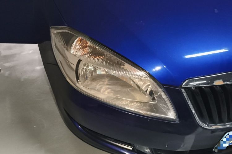 Used Skoda Fabia 2012 1.4L Automatic Crystal Edition
