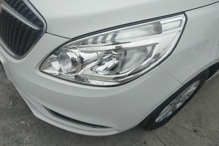 Used Buick GL8 2018 28T Luxury Model China VI Standard
