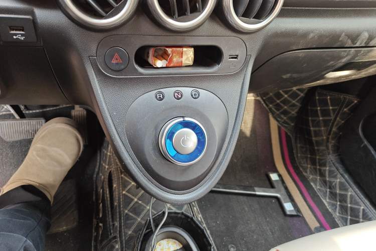 Used ORA Black Cat 2019 351 km Goddess Edition Gear Lever