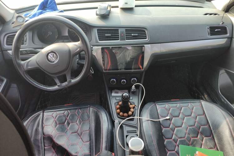 Used Volkswagen Gran Lavida 2015 1.6L Manual Fashion Edition
