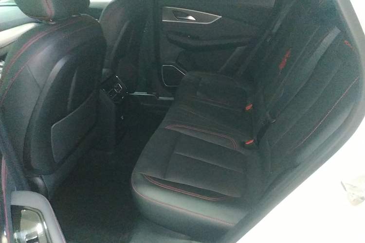 Used FORTHING T5 2022 Shengshi Version 1.5T Automatic - Yuanmeng Edition 5 Seats