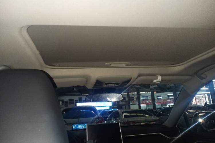 Used Toyota Wildlander 2022 Dual-Engine 2.5L E-CVT Two-Wheel Drive Luxury PLUS Edition Headliner