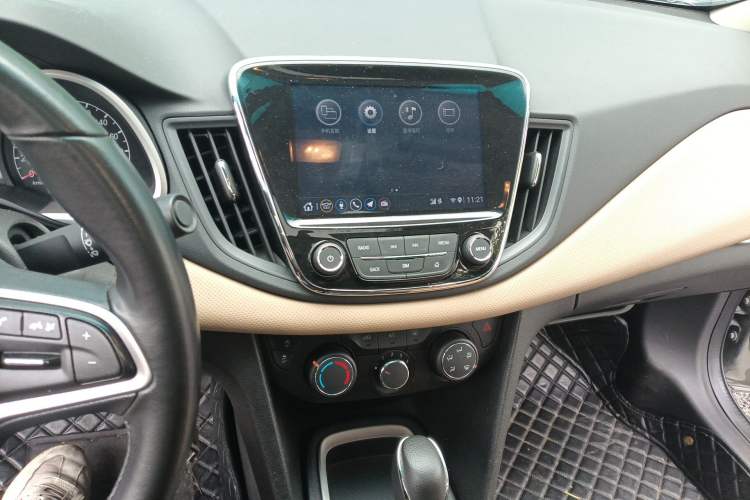 Used Chevrolet Monza 2021 320 Automatic Enjoyment Sunroof Edition