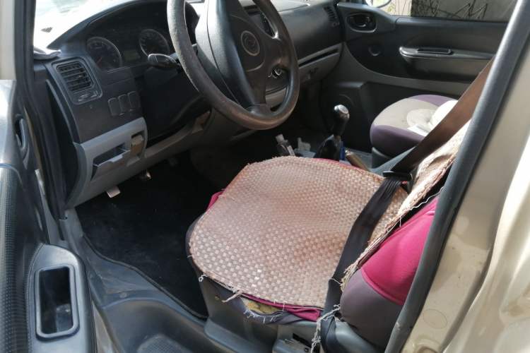 Used FORTHING Lingzhi 2013 M3 1.6L 7-Seater Comfort Model Driver Seat