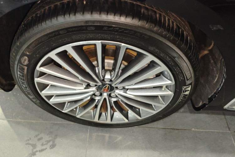 Used Hongqi H9 2022 2.0T Smart Connect Flagship Edition Left Front Wheel Hub