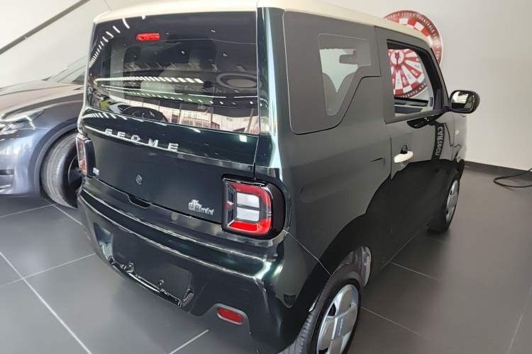 Used Geely Galaxy Panda 2024 Panda Mini 200km Endurance Bear