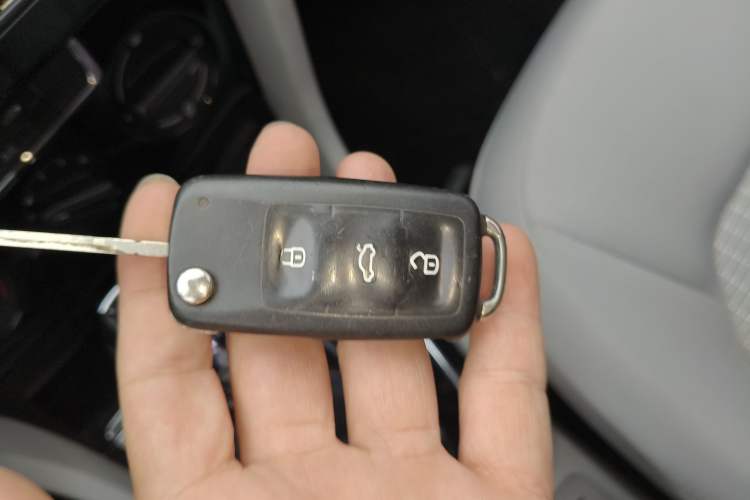 Used Volkswagen Bora 2015 Qihui Edition 1.6L Automatic Fashion Model Vehicle Key