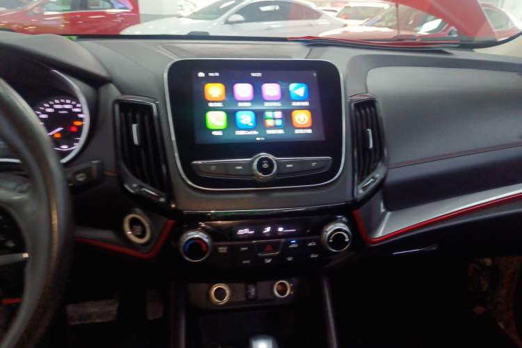 Used CHANGAN CS55 2018 1.5T Automatic Colorful Edition China V Standard Audio And AC Panel