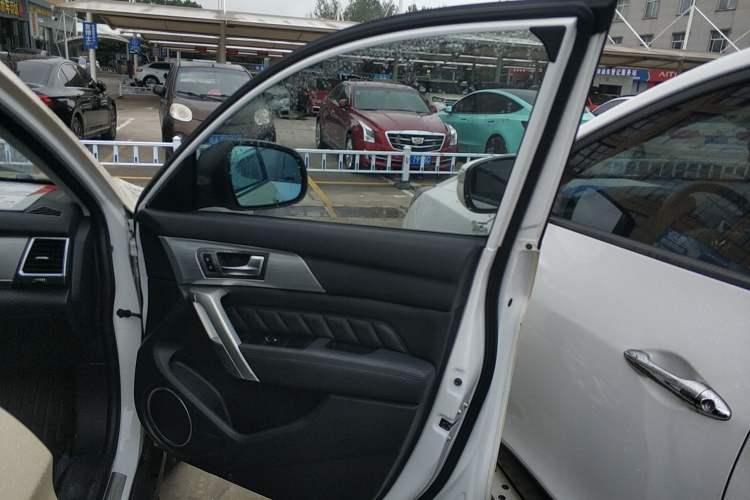 Used Haval H2 2016 Red-Label 1.5T Automatic Two-Wheel Drive Luxury Model