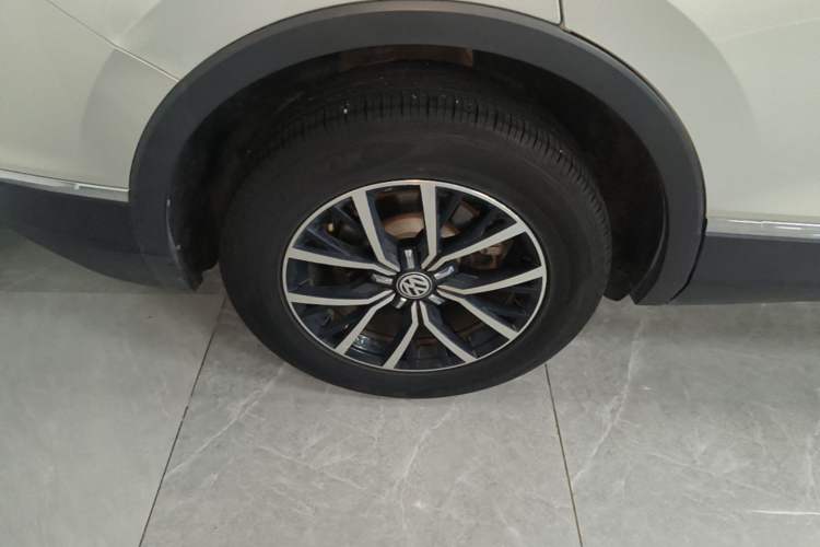 Used Volkswagen Tiguan L 2018 Facelift 330TSI Automatic Two-Wheel Drive Luxury Edition