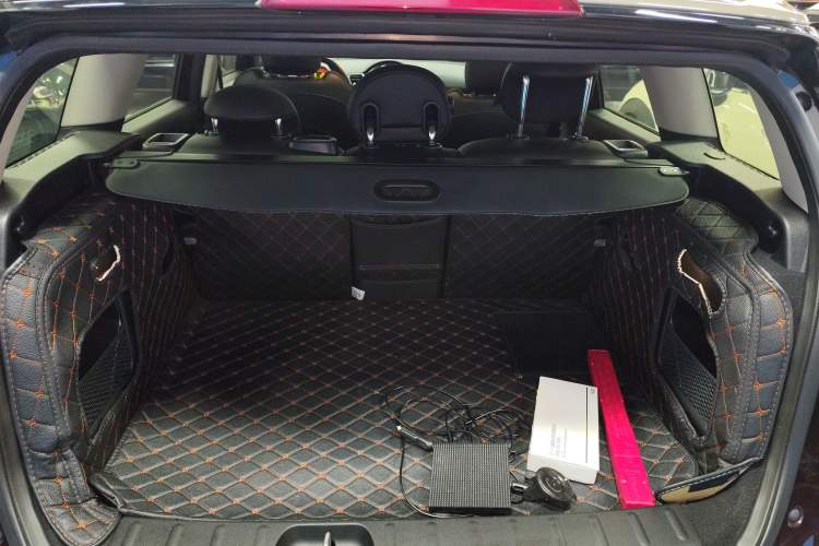 Used MINI Clubman 2016 Revised Version 1.5T COOPER Connoisseur Edition