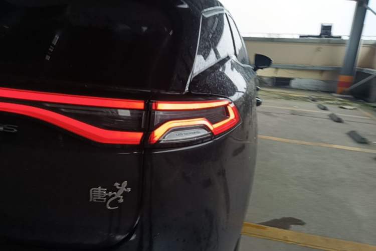 Used BYD Tang New Energy 2021 DM-i 112KM Prestige Model
