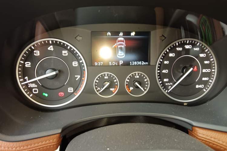 Used BORGWARD BX7 2016 28T 2WD Luxury Edition 7-seater
