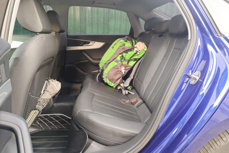 Used Audi A4L 2019 40 TFSI Fashion Edition China VI Emission Standard
