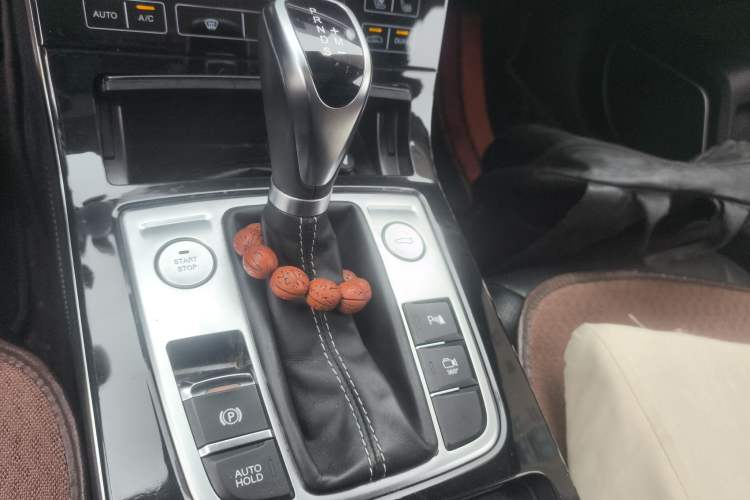 Used Hongqi H5 2019 30TD Smart Connect Enjoy Edition Gear Lever