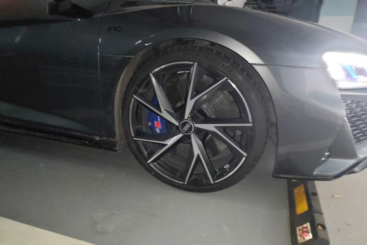 Used Audi R8 2021 V10 Coupe performance Right Front Wheel Hub