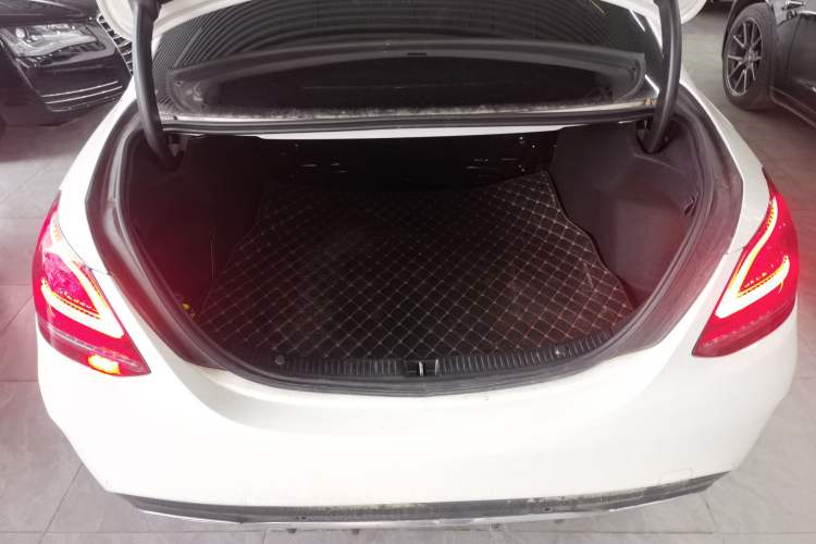 Used Mercedes-Benz C-Class 2021 C 200 L Fashion Edition Sport Version
