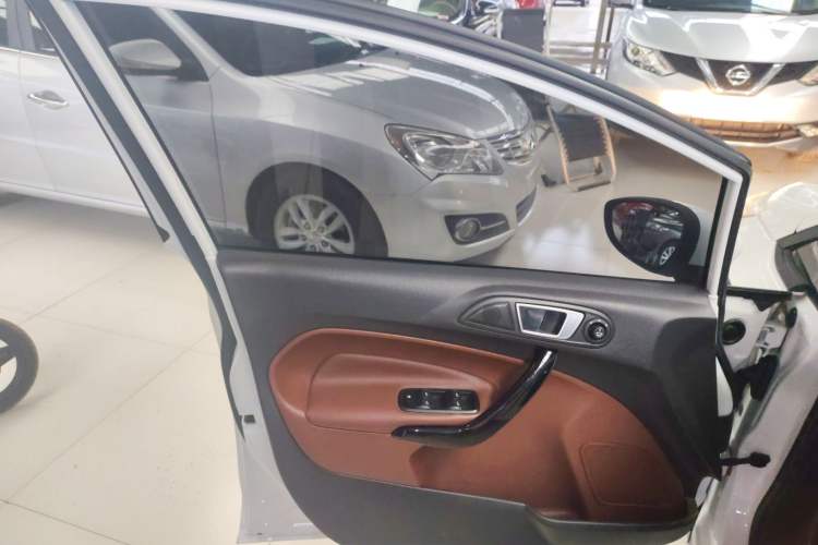 Used Ford Fiesta 2014 Hatchback 1.0 GTDi Automatic Dynamic Model