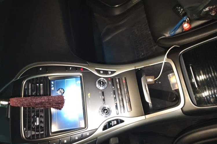 Used Lincoln Nautilus 2019 2.0T Two-Wheel Drive Zunyue Version China VI Standard Audio And AC Panel