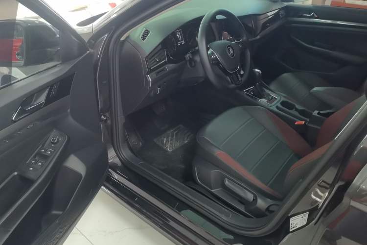 Used Volkswagen Bora 2021 1.5L Automatic Comfort Smart Connect Edition Driver Seat